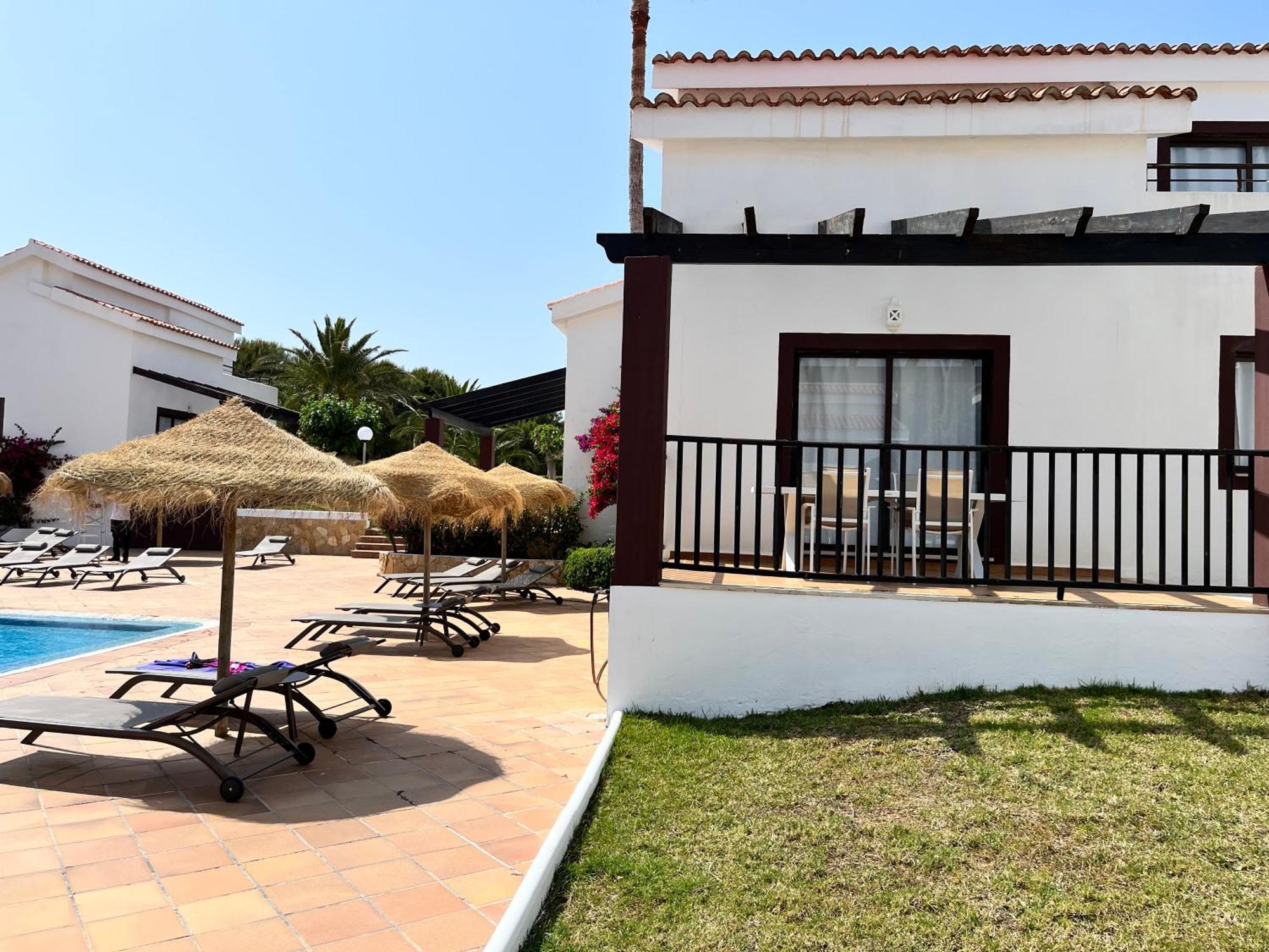 Nuramar Aparthotel Cala en Bosch Εξωτερικό φωτογραφία